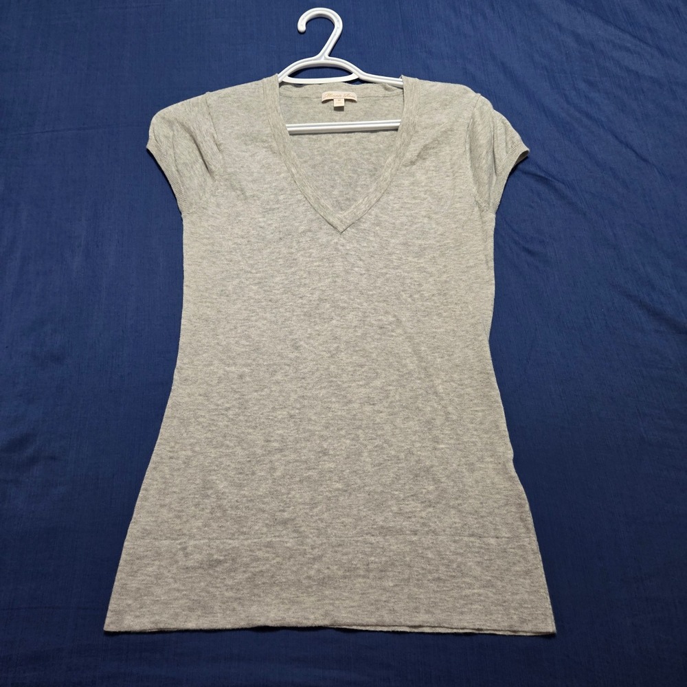 Minnie Rose Sweater Top Women Y2K Medium Gray Excellent Cotton V-Neck Cap Sleeve